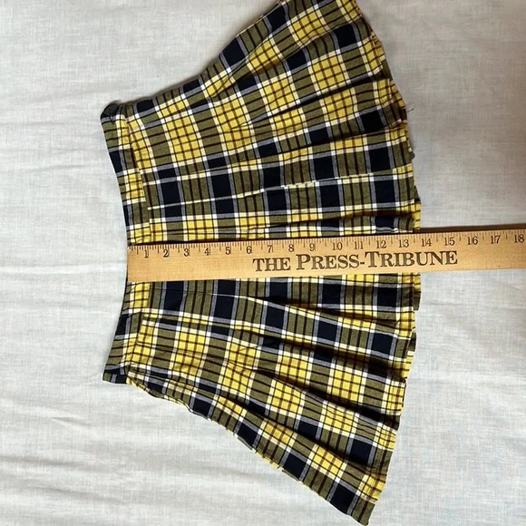 Forever 21 Skirt - Picture 6 of 6